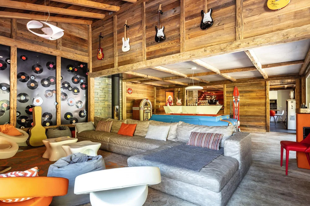 Chalet Rock N Love