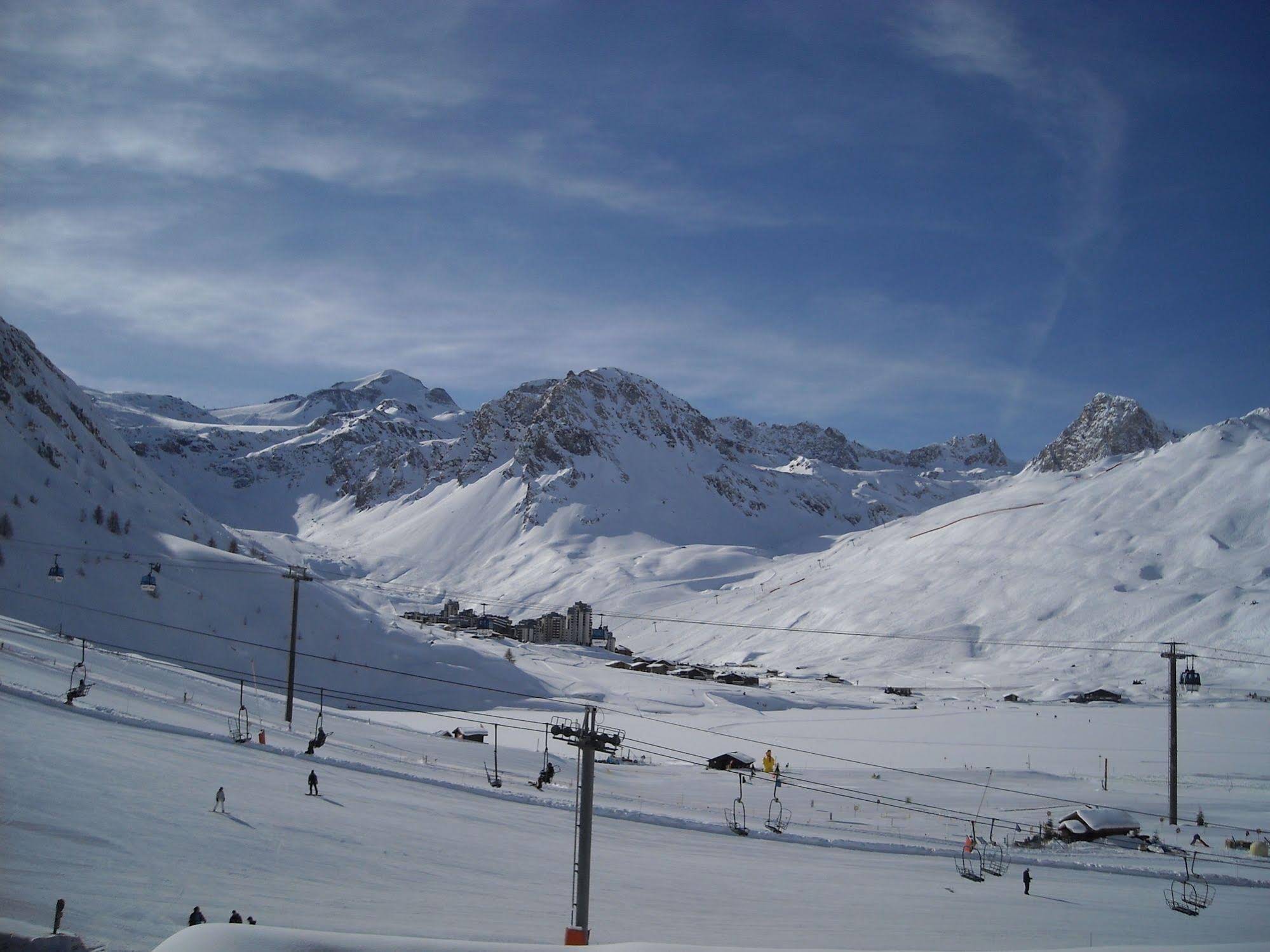 Paquis Hotel