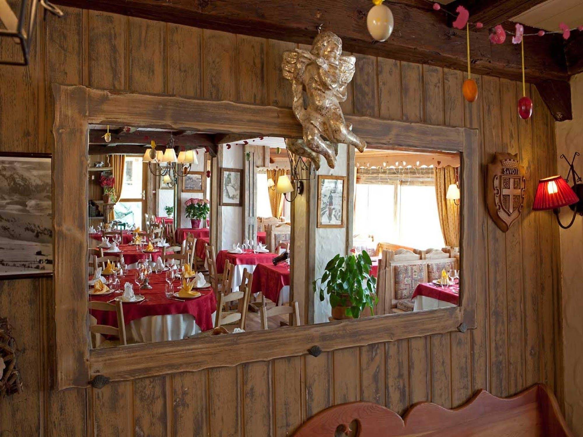 Paquis Hotel