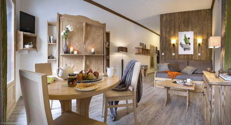 Les Chalets de Solaise by Pierre & Vacances