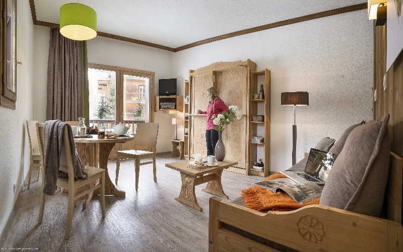 Les Chalets de Solaise by Pierre & Vacances
