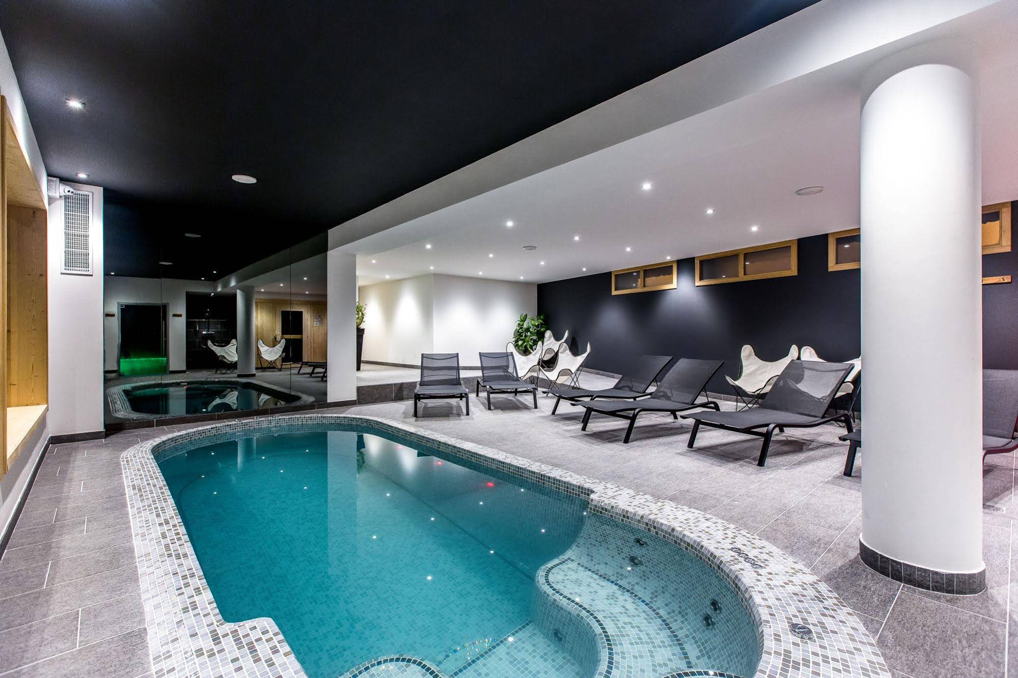 Le Samovar Hotel & Chalets