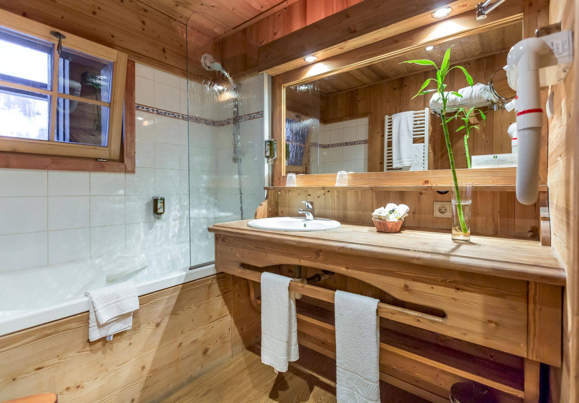 Le Samovar Hotel & Chalets