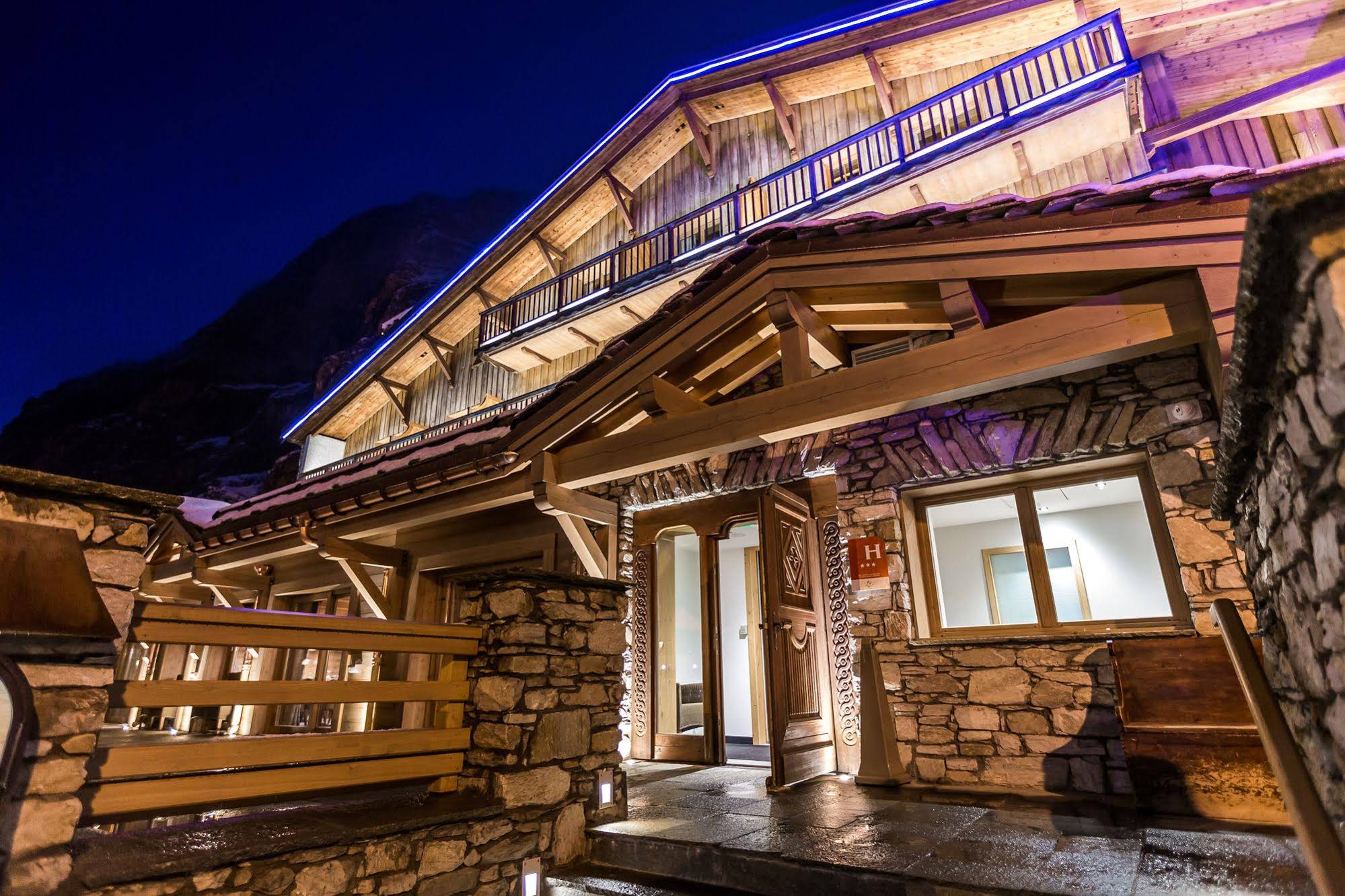 Le Samovar Hotel & Chalets