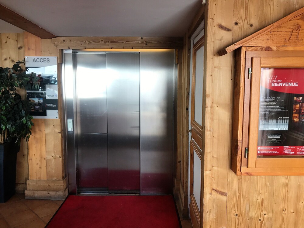 L'Isatis Hotel Chalet