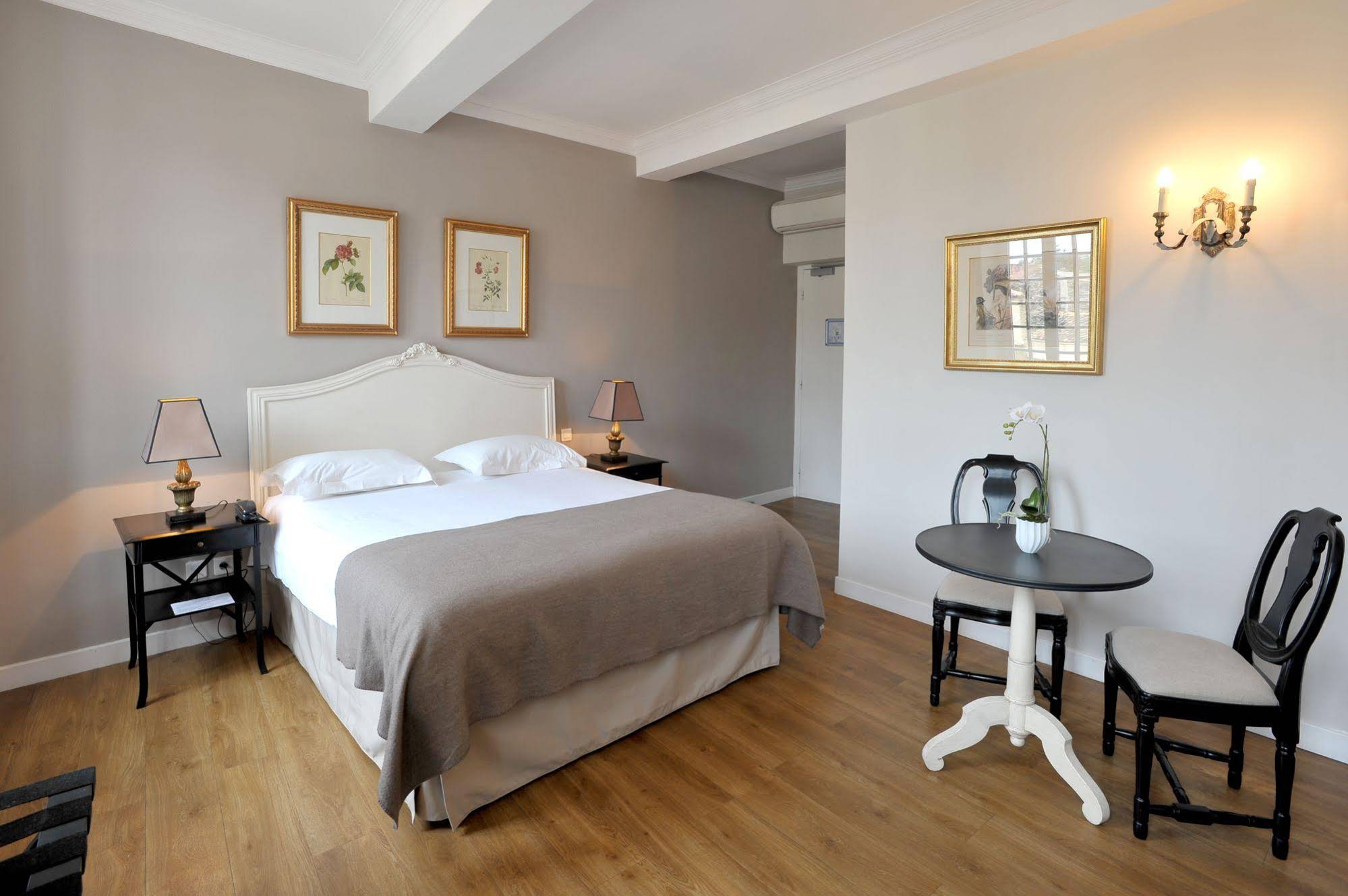 Hotel Du Midi