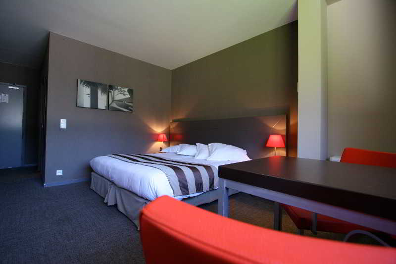 Quality Hôtel Le Cervolan