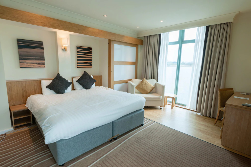 De Vere Cotswold Water Park