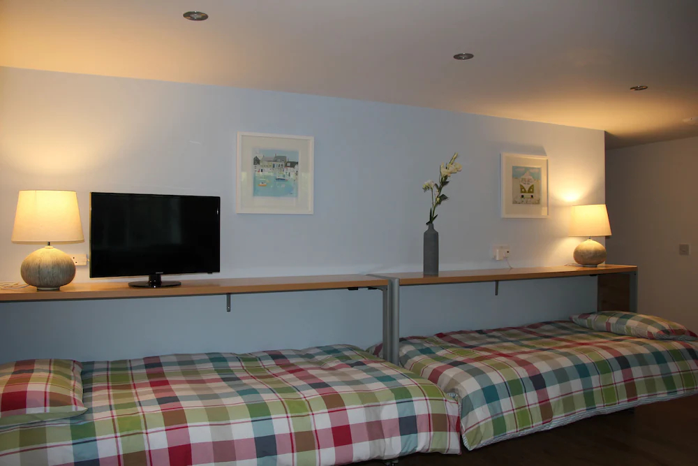 Falmouth Bay Holiday Apartments