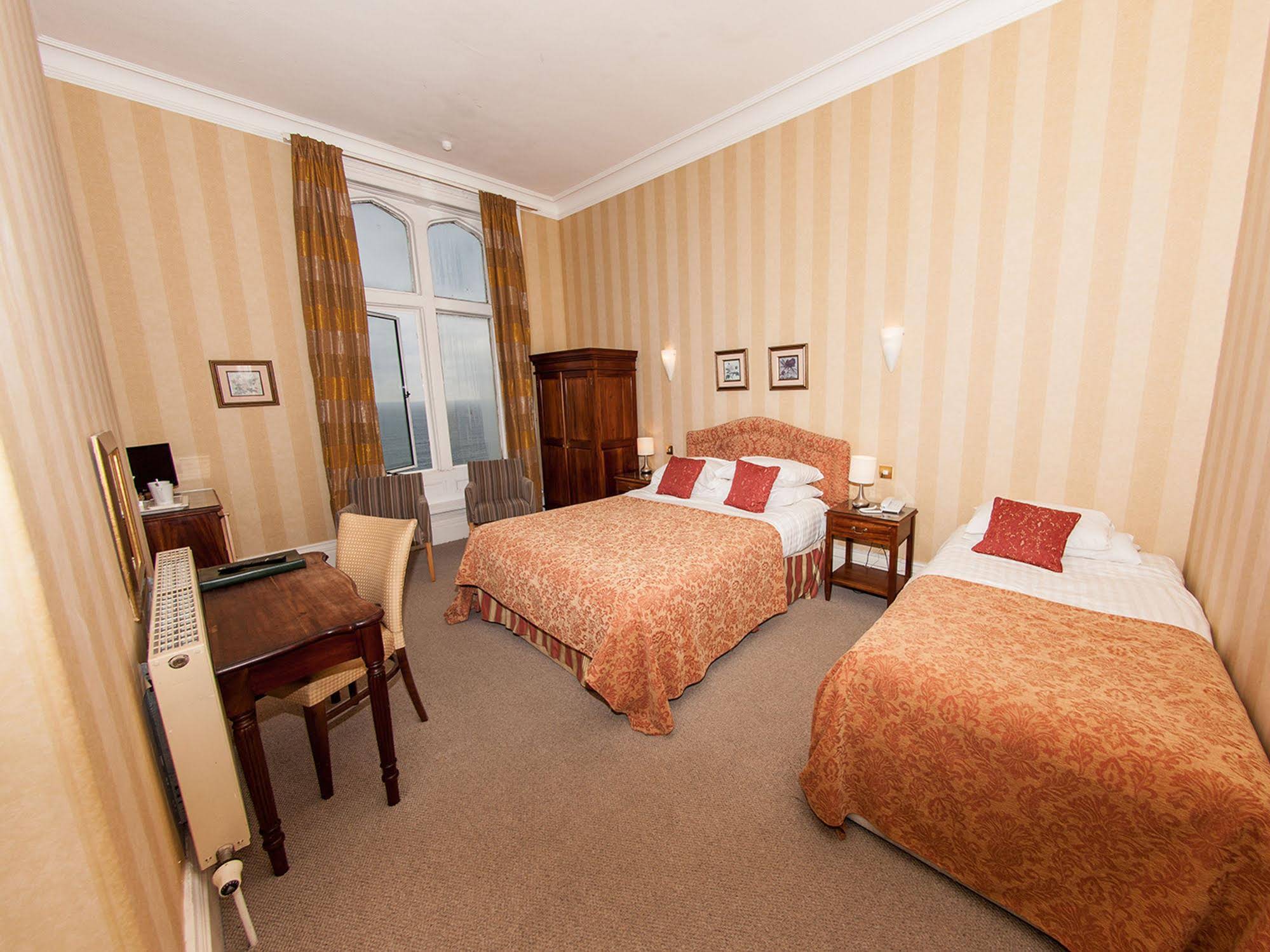 Whitsand Bay Hotel