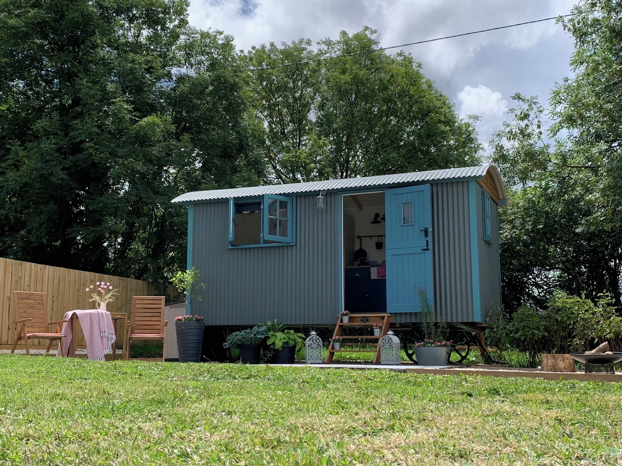 St. Kew Shepherd Huts