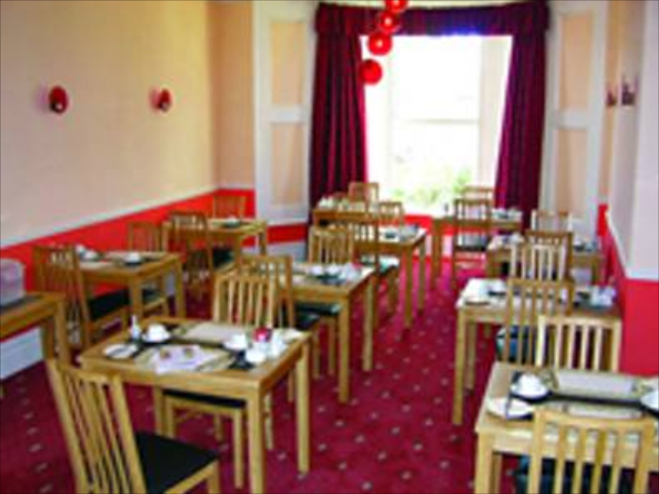 Adelphi Hotel