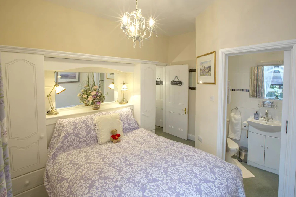 Albany House Bed And Breakfast