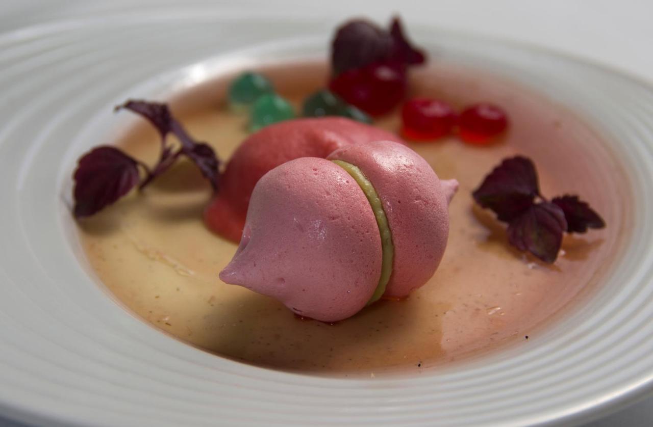 Château la Chaire & The Rozel Pub