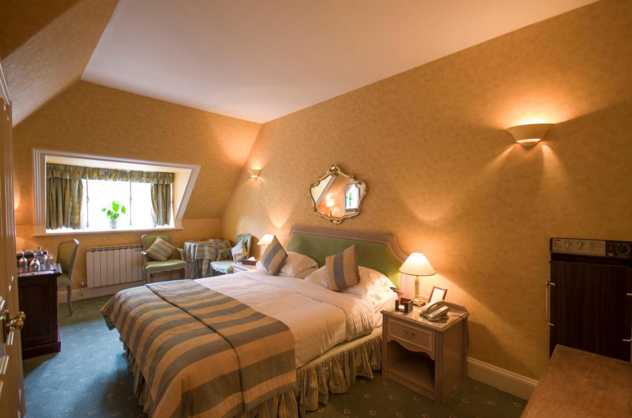 Château la Chaire & The Rozel Pub