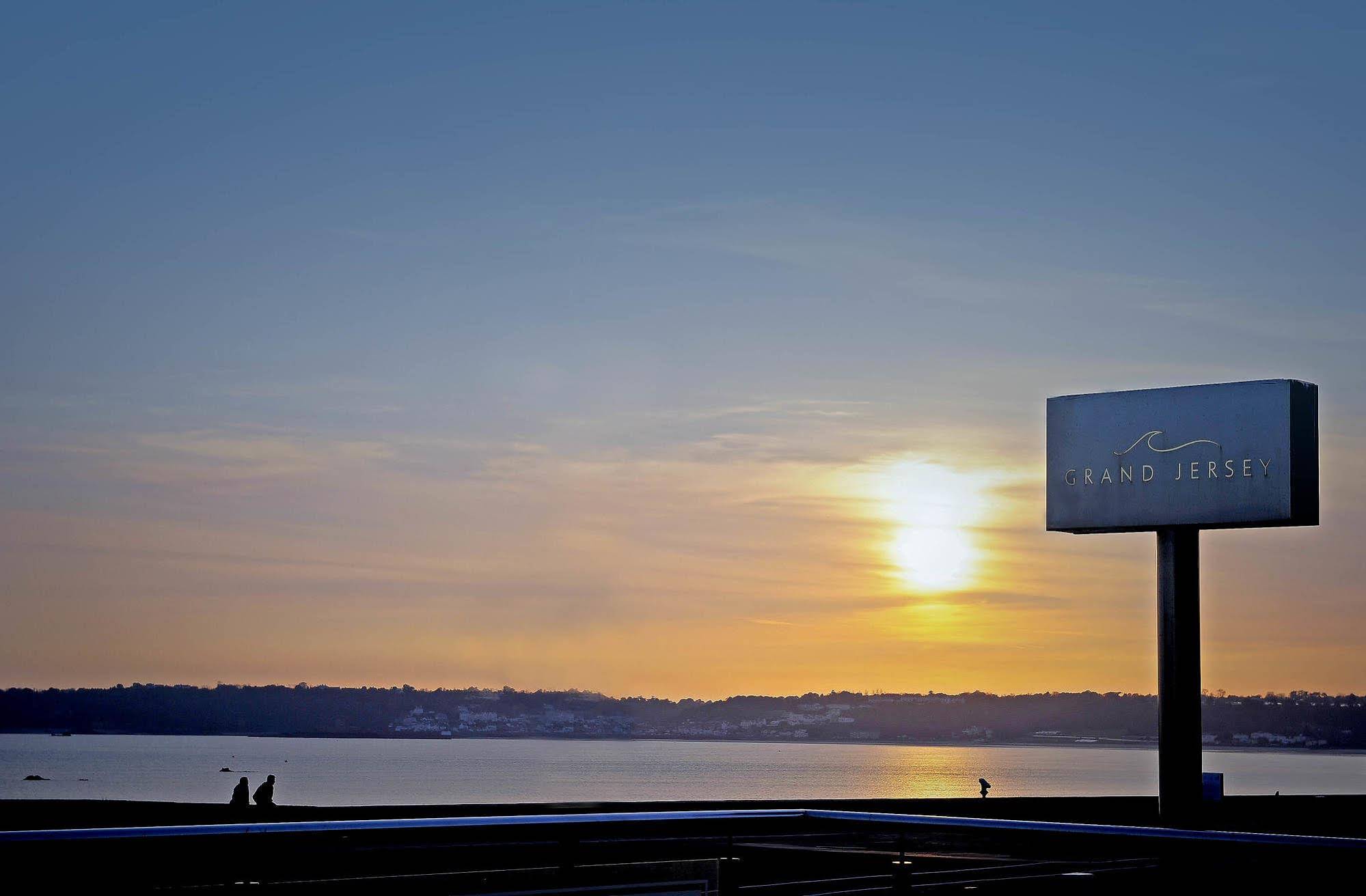 Grand Jersey Hotel & Spa