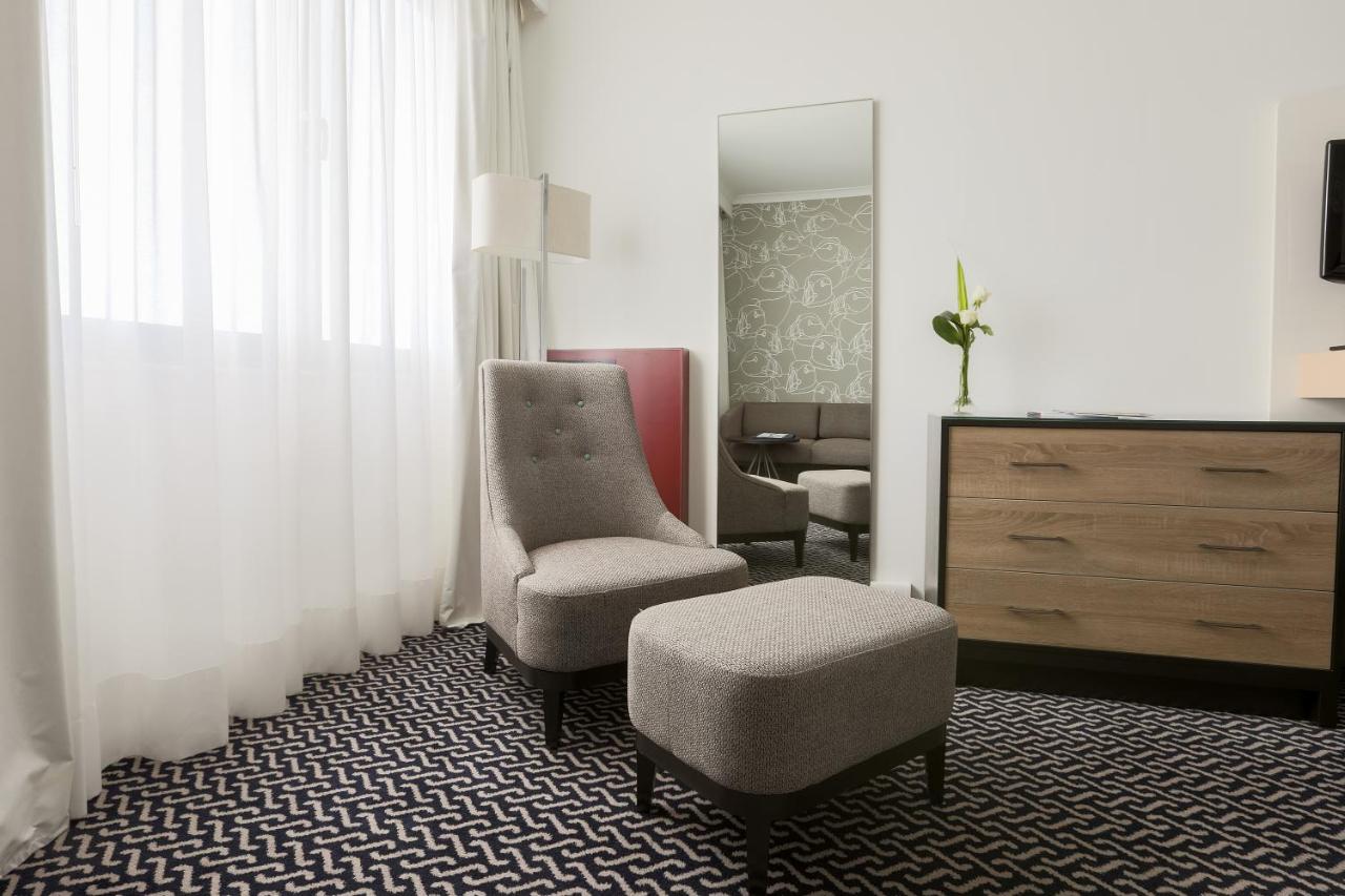 Radisson Blu Waterfront Jersey