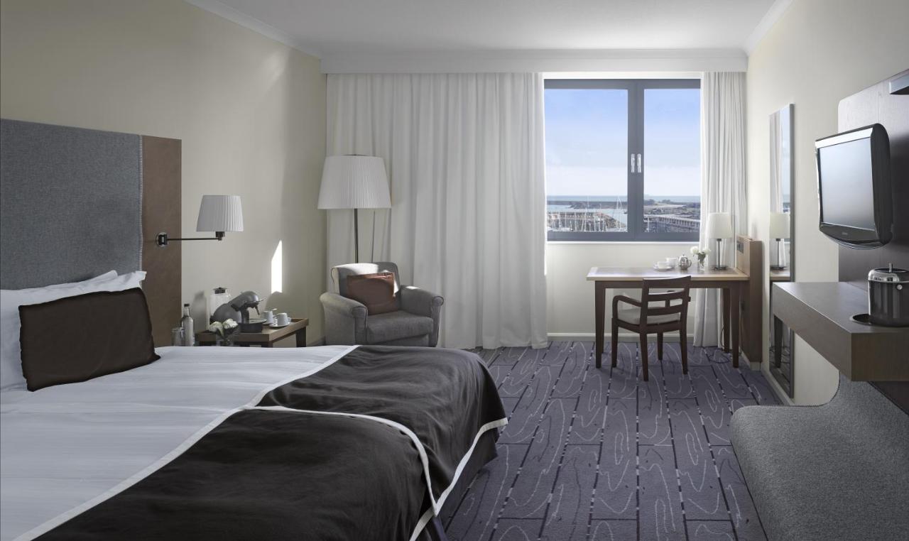 Radisson Blu Waterfront Jersey