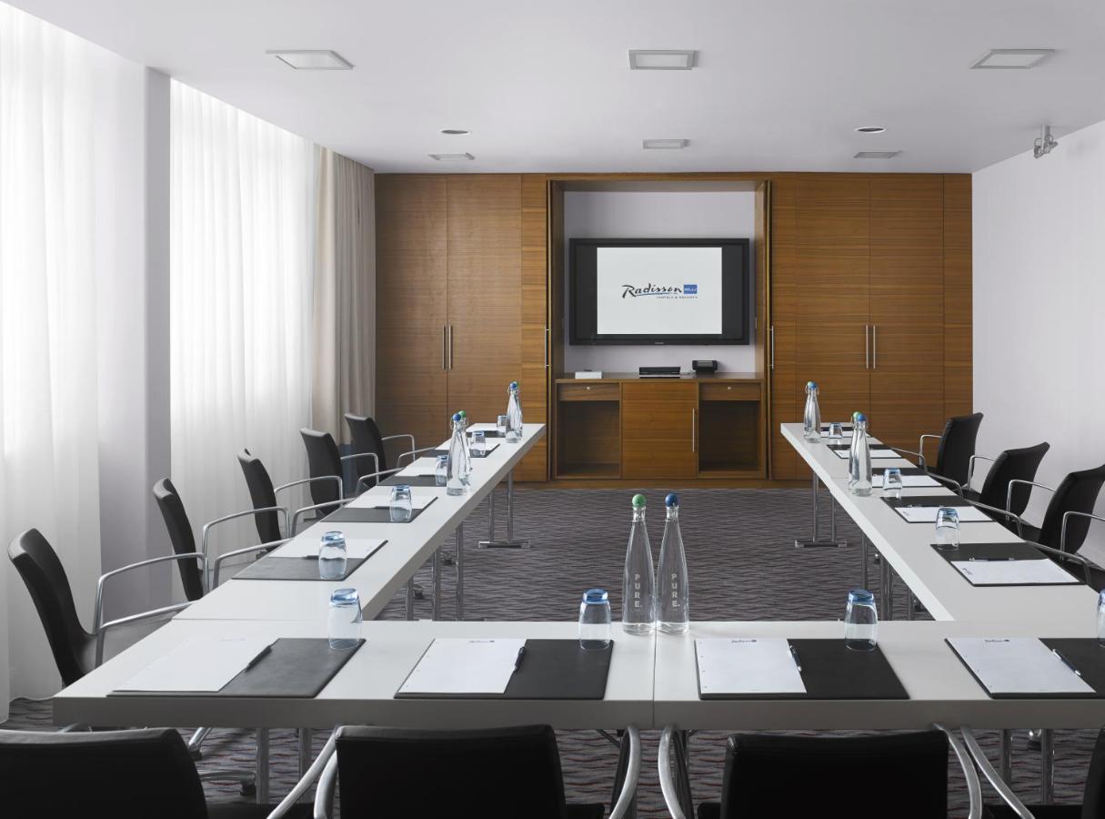 Radisson Blu Waterfront Jersey