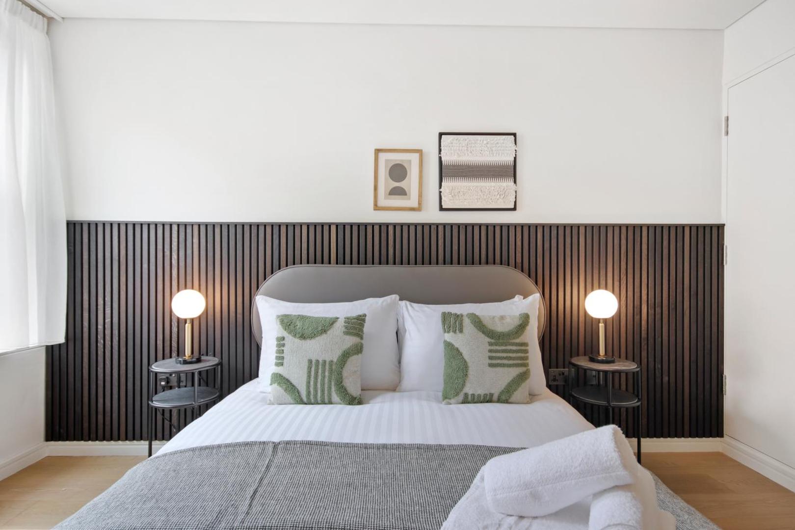 Bow Lane by Q Apartments