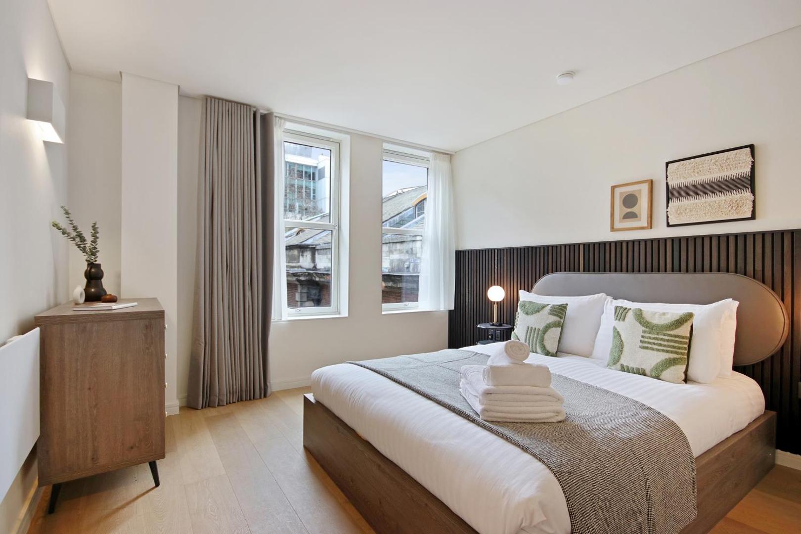 Bow Lane by Q Apartments