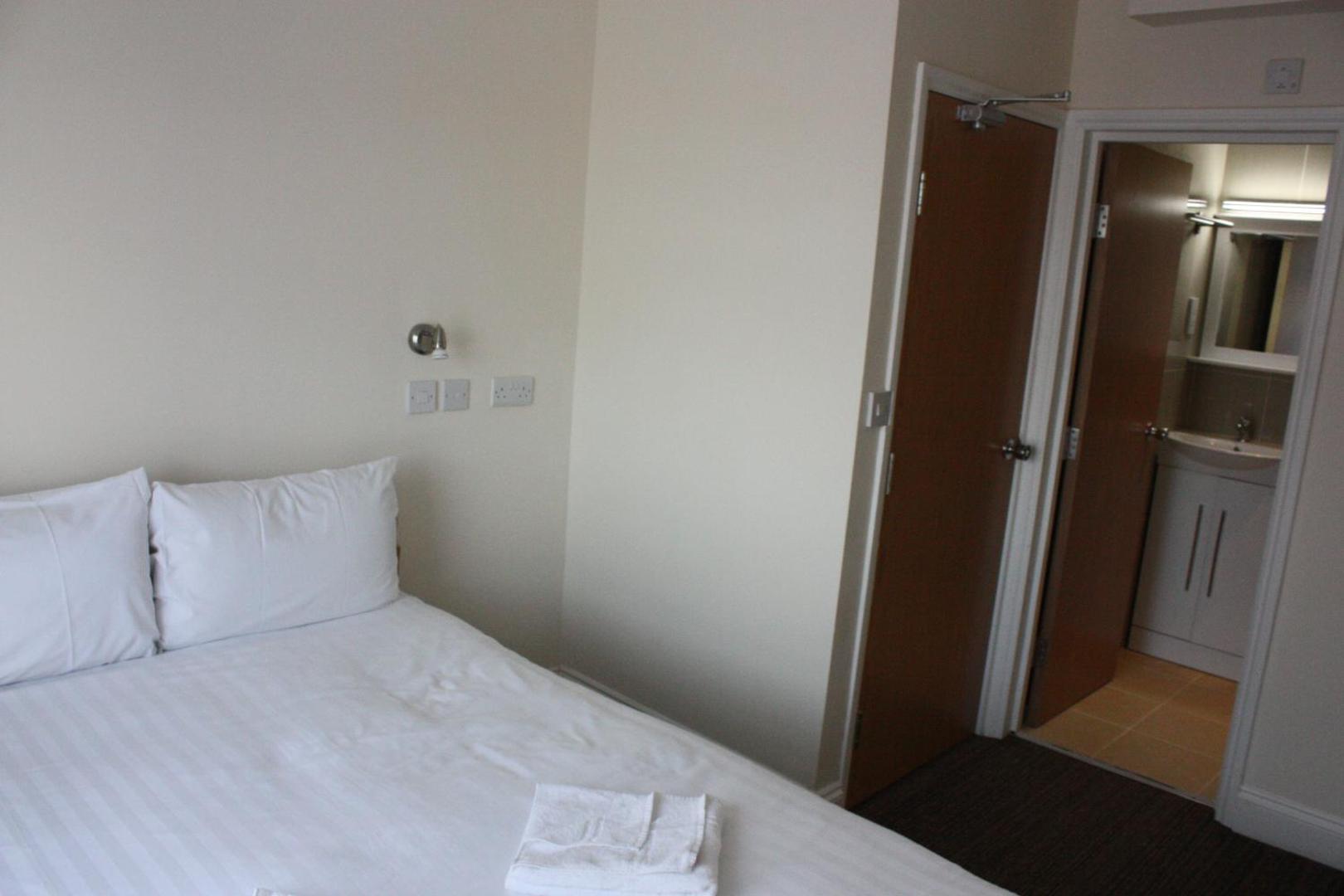 Daisy Hotel