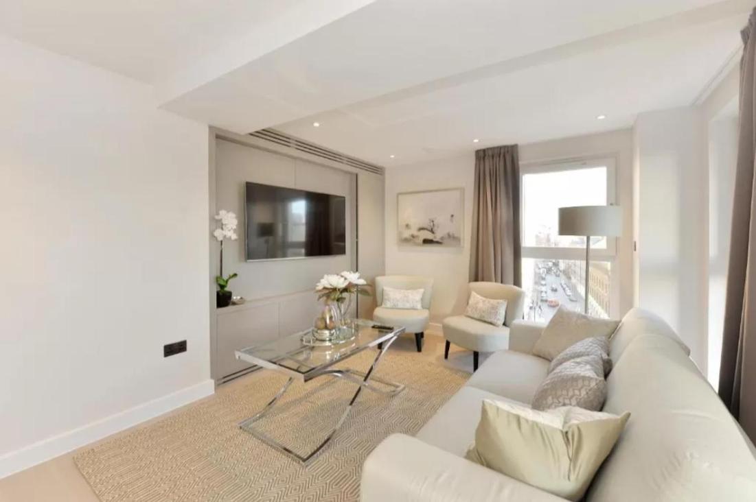 Vauxhall Bridge by Q Apartments