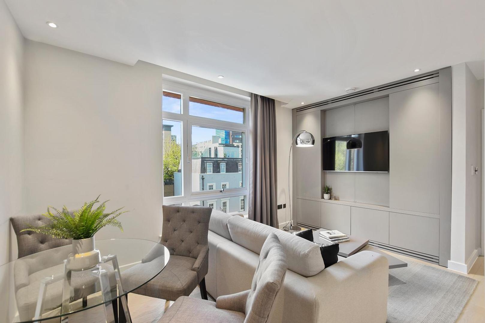 Vauxhall Bridge by Q Apartments