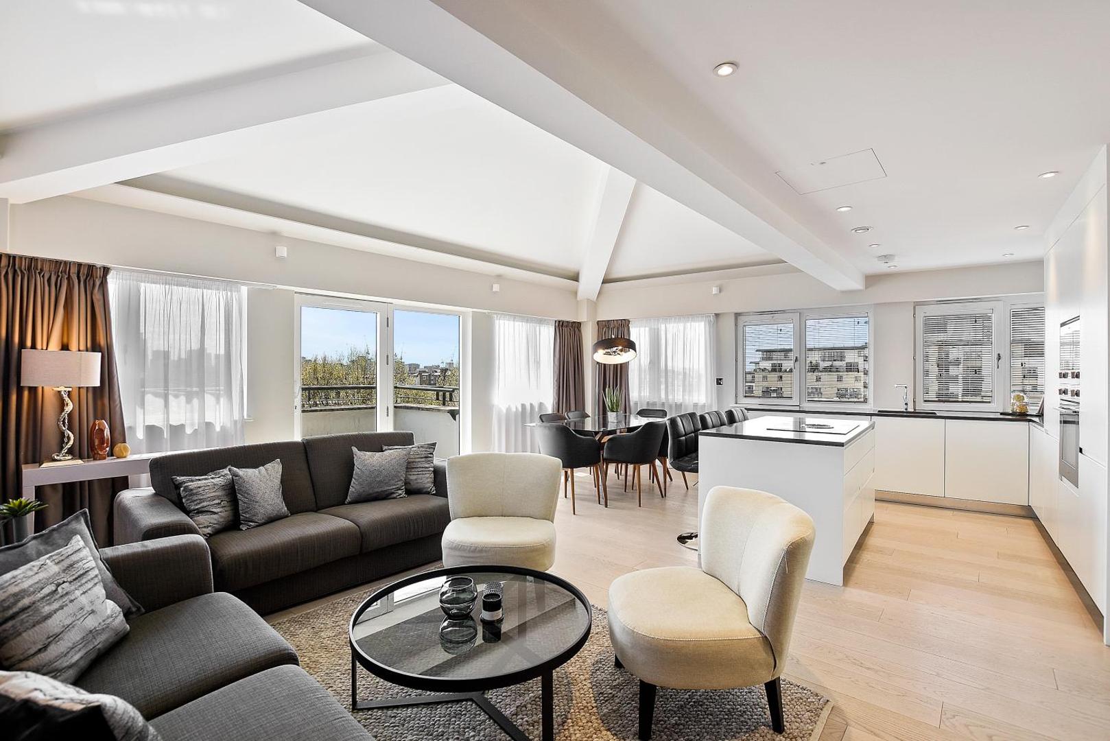 Vauxhall Bridge by Q Apartments