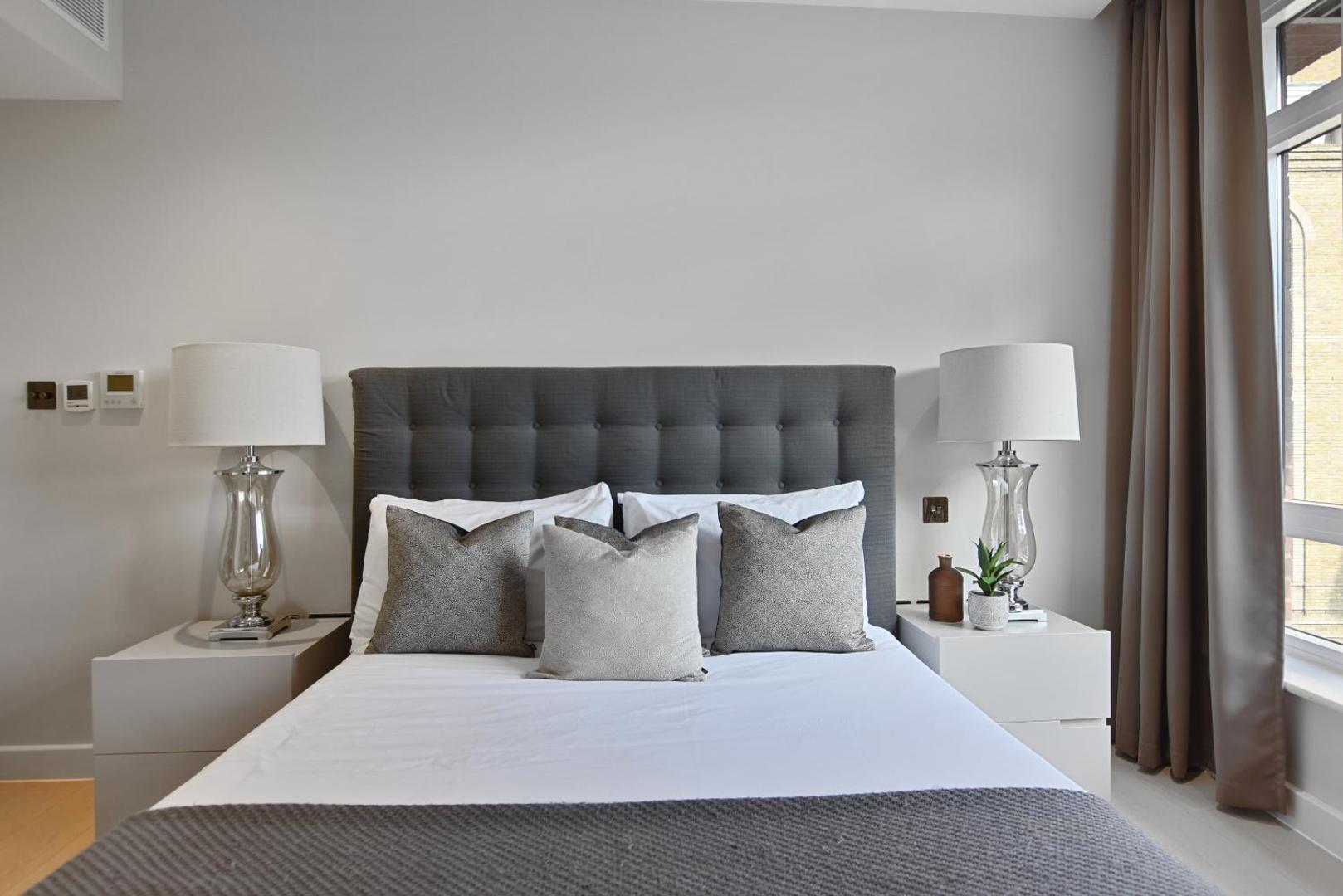 Vauxhall Bridge by Q Apartments