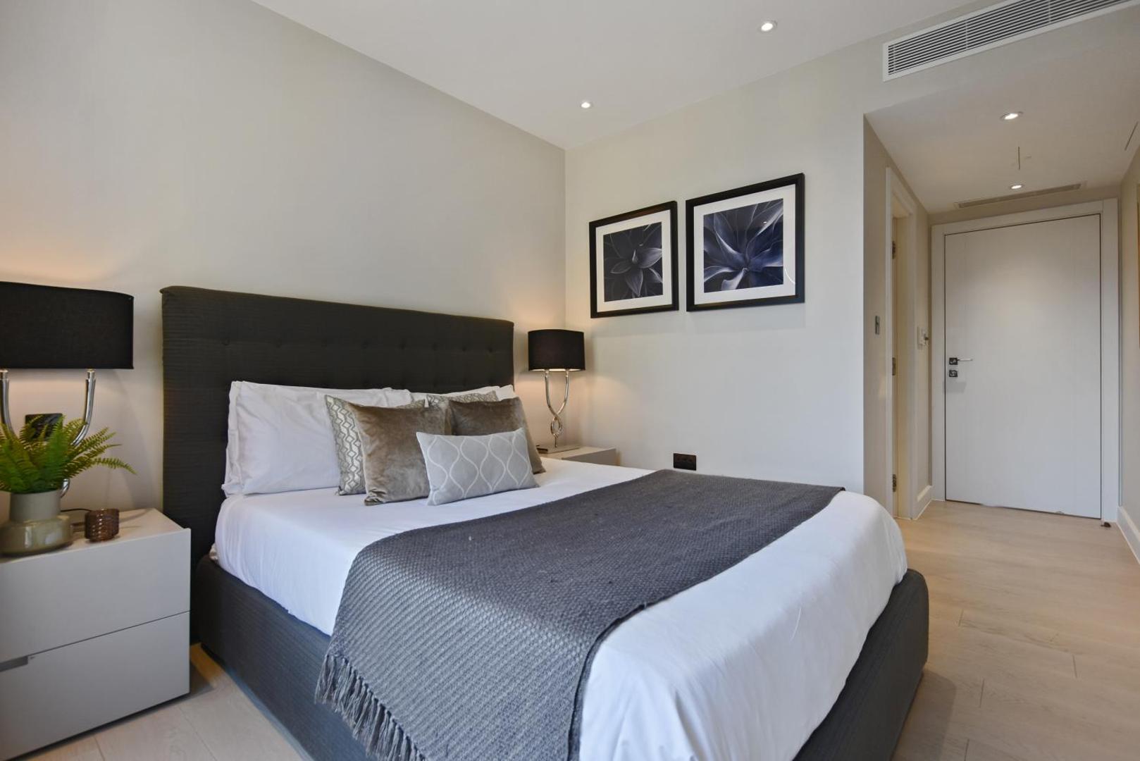 Vauxhall Bridge by Q Apartments