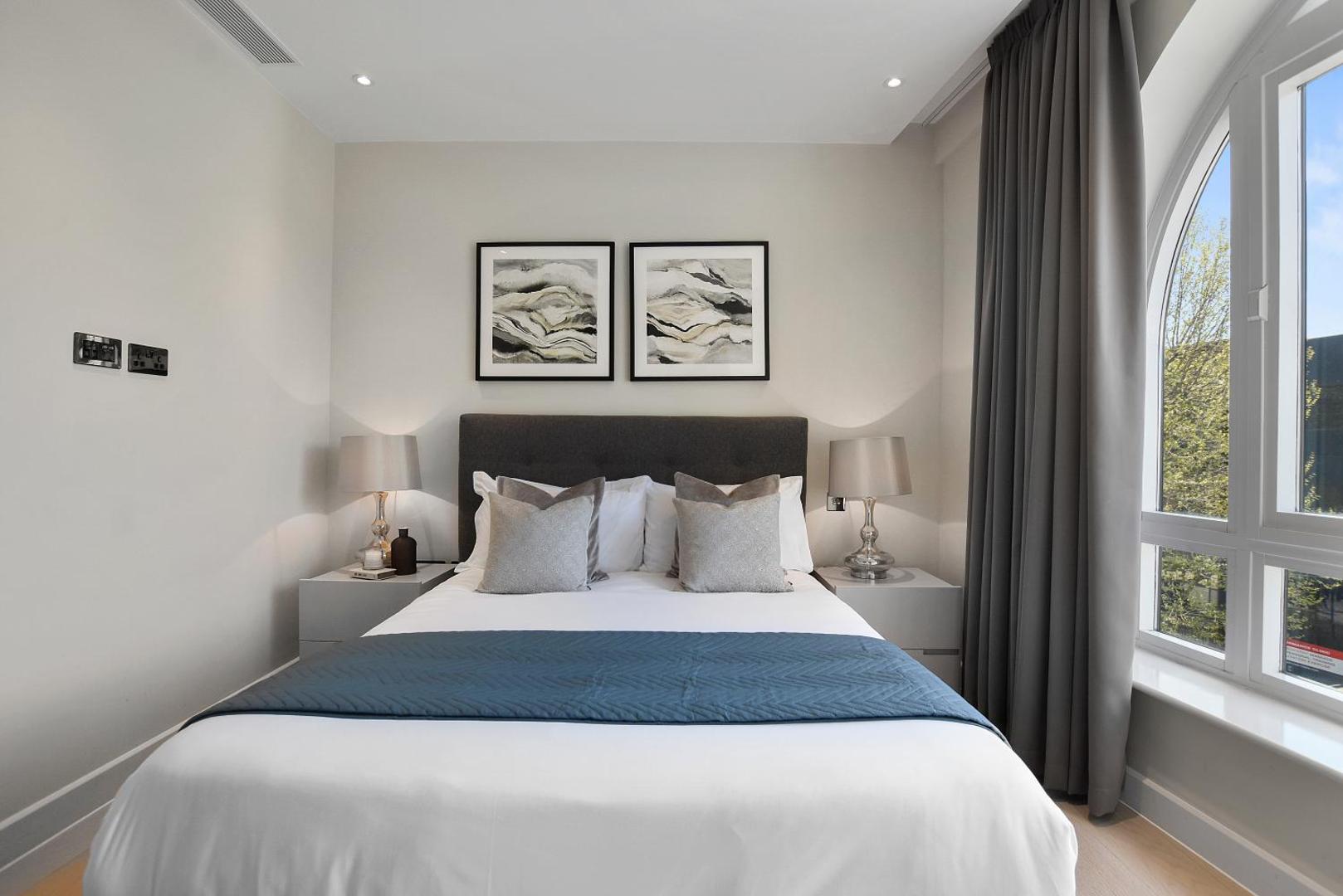 Vauxhall Bridge by Q Apartments