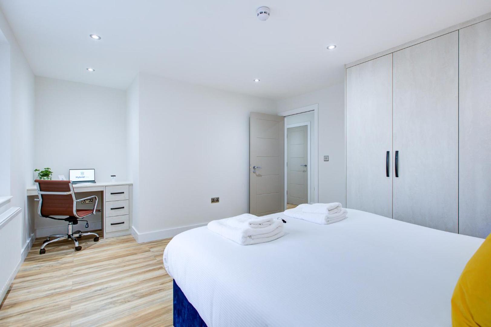 HybridResi Uxbridge