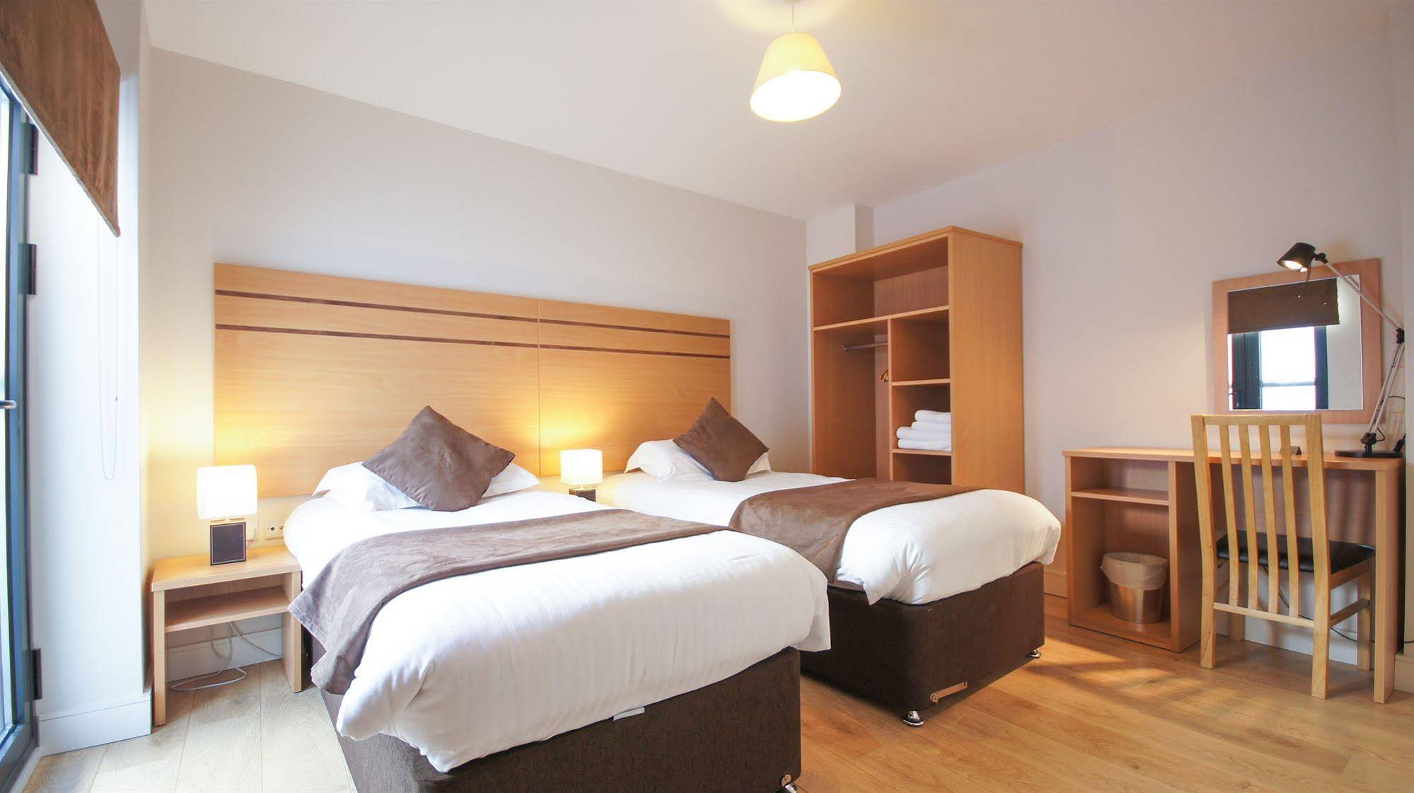 Crompton House Apartments