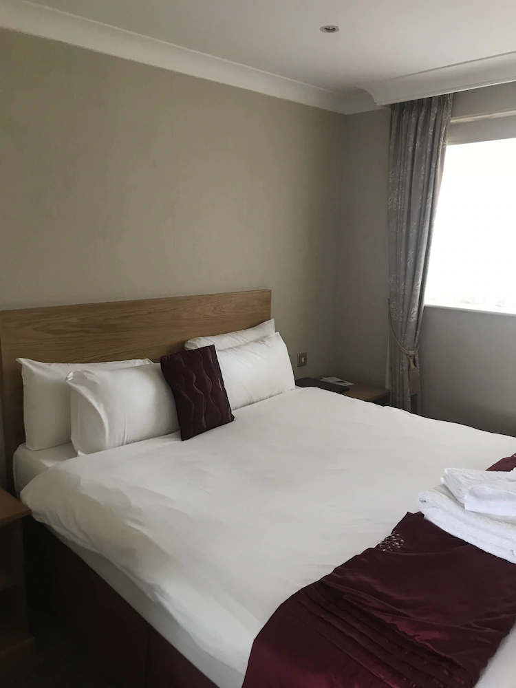 The Rivenhall Hotel By Oyo