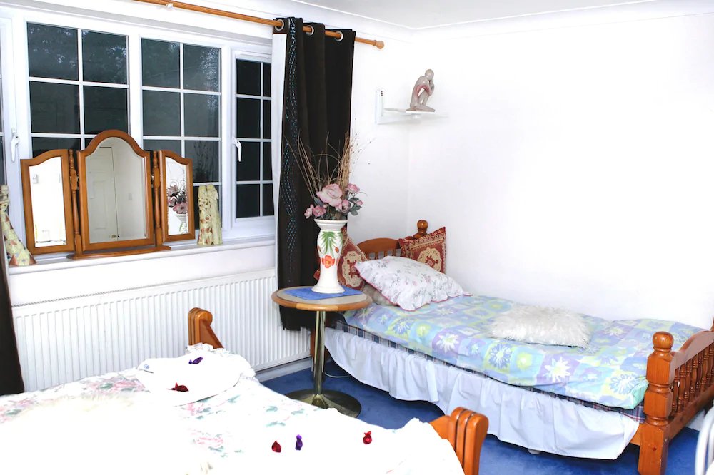 Da Vinci Guest House Gatwick