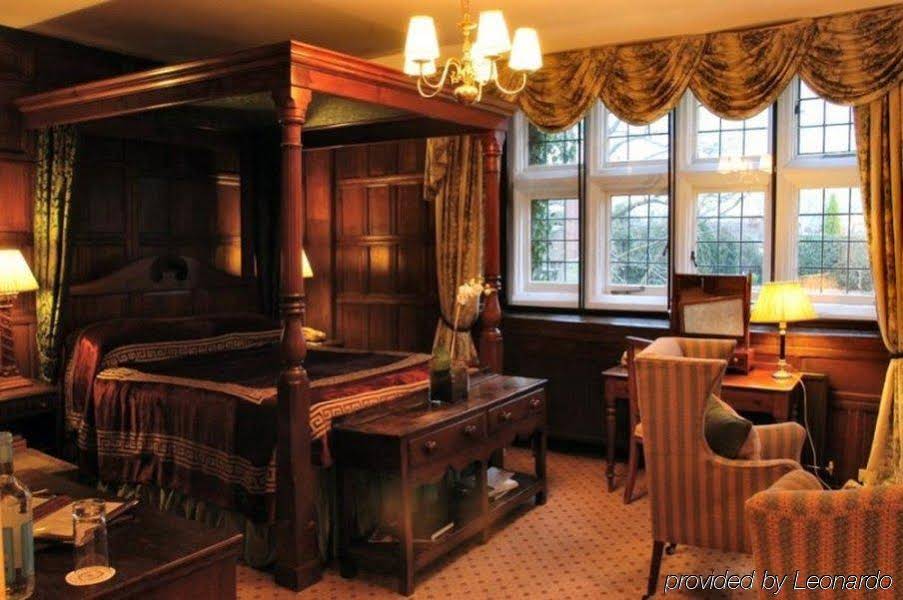 Ockenden Manor