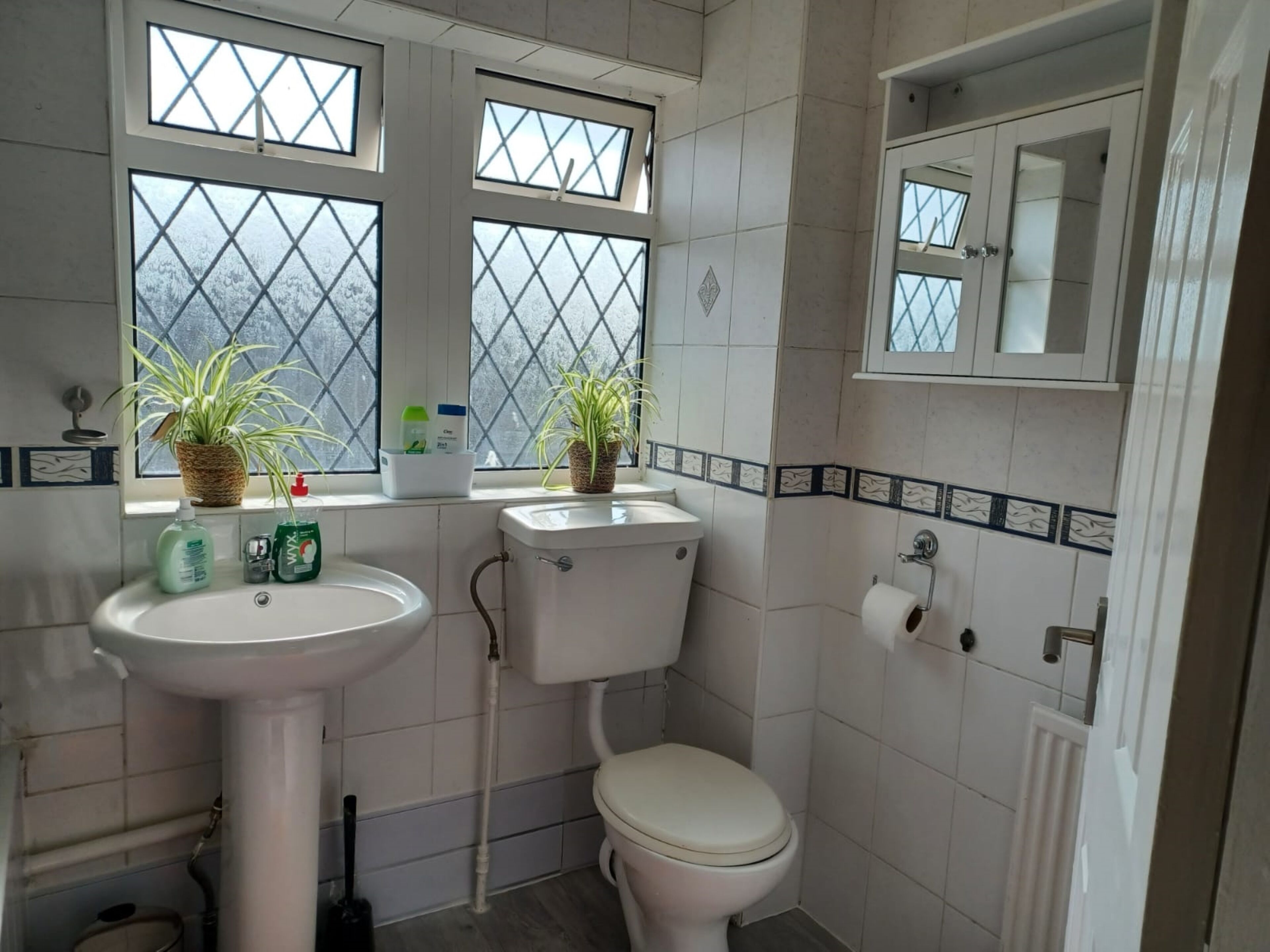 Melo House Grove Huku Kwetu