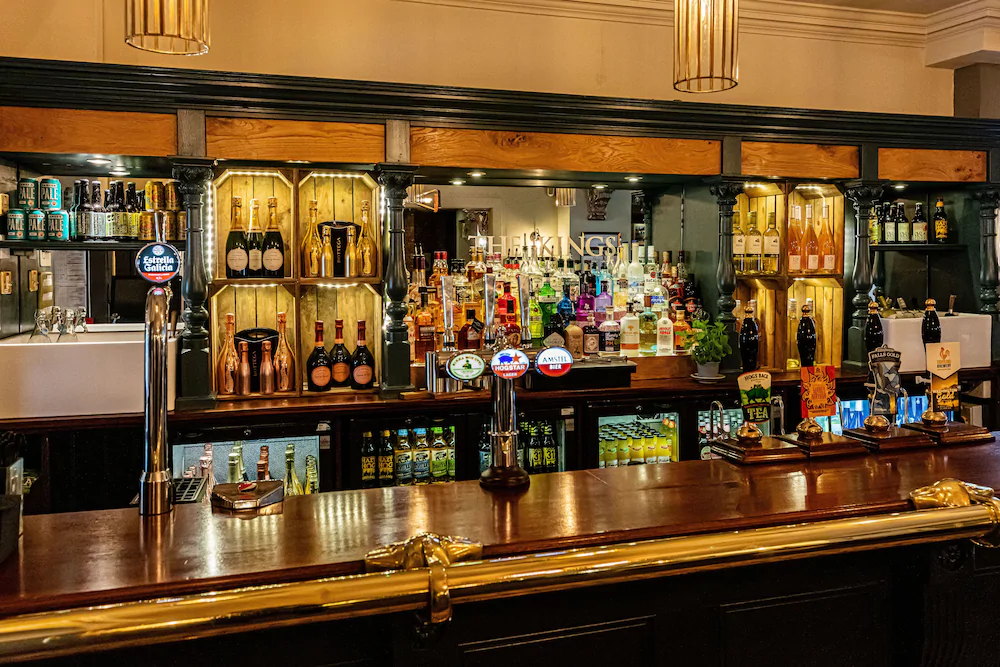 Kings Arms & Royal Hotel