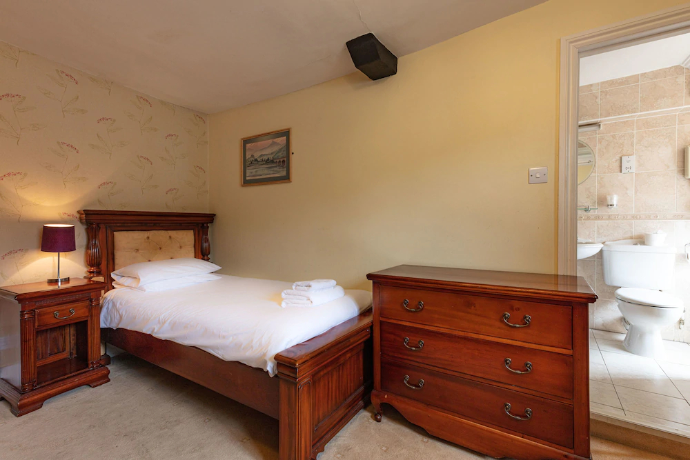 Kings Arms & Royal Hotel