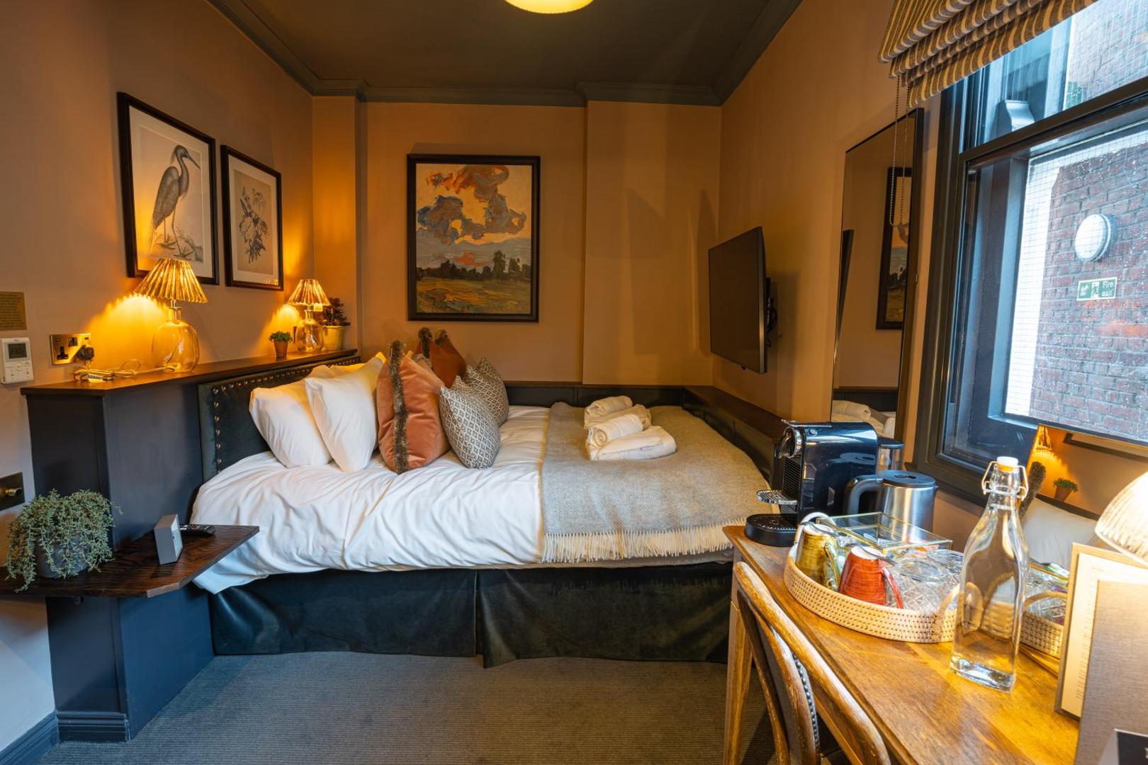 The Salisbury Arms Hotel