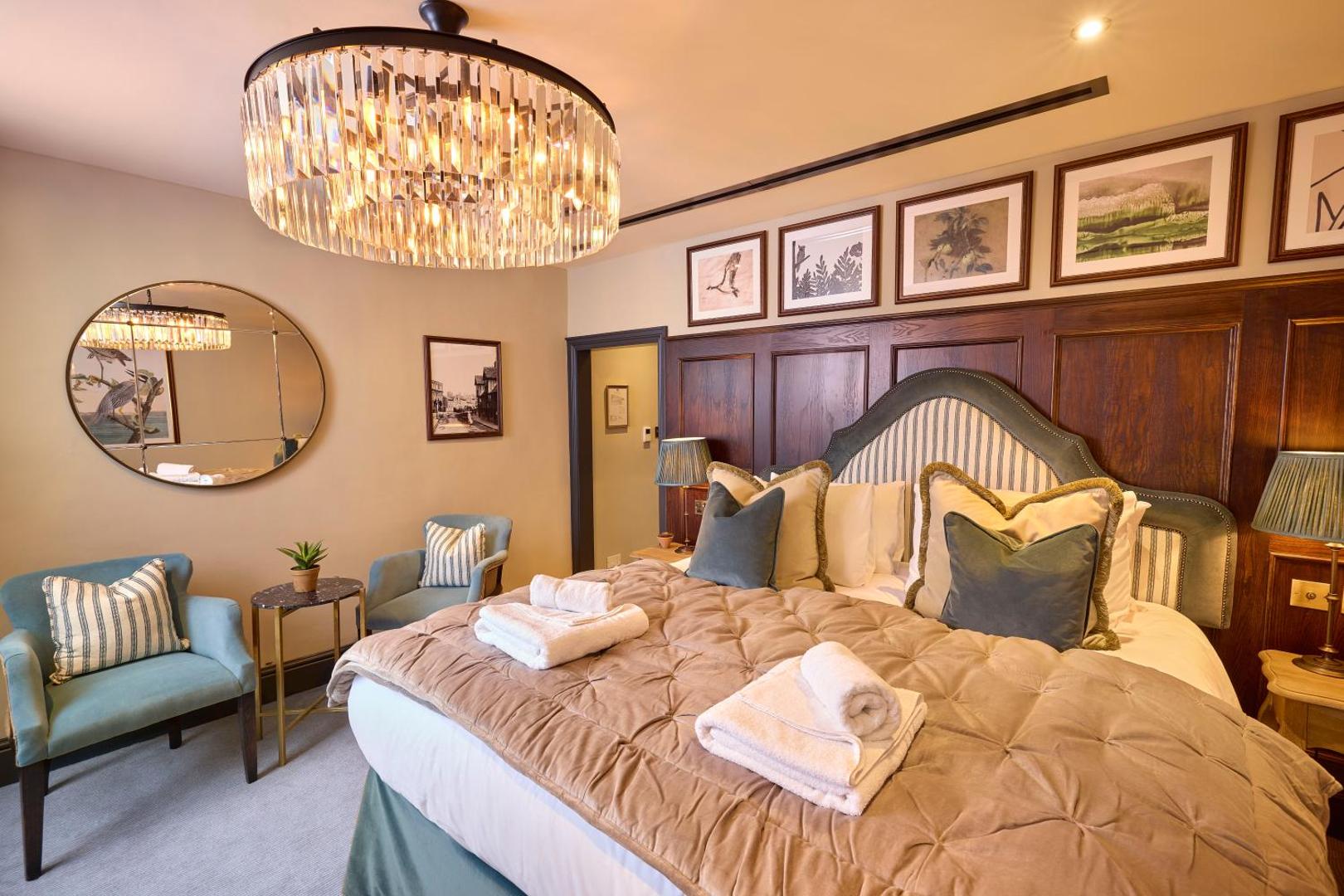 The Salisbury Arms Hotel