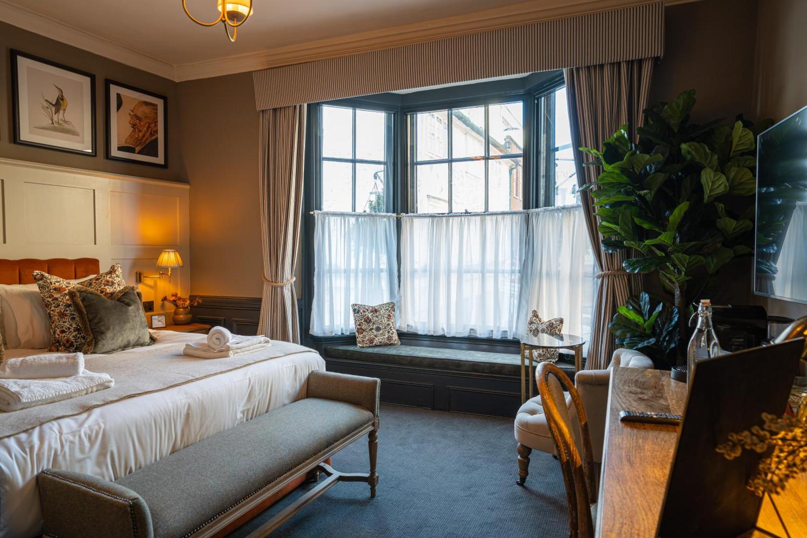 The Salisbury Arms Hotel