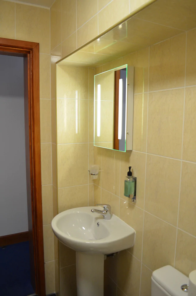 Cambridge Hotel Gatwick