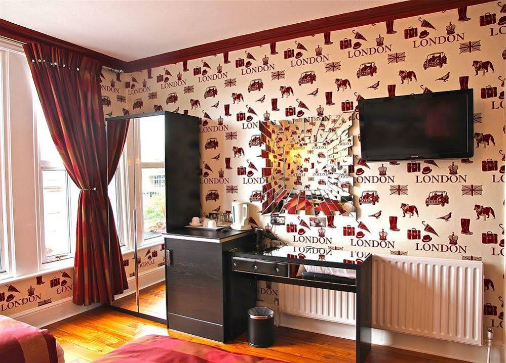 Crompton Guest House