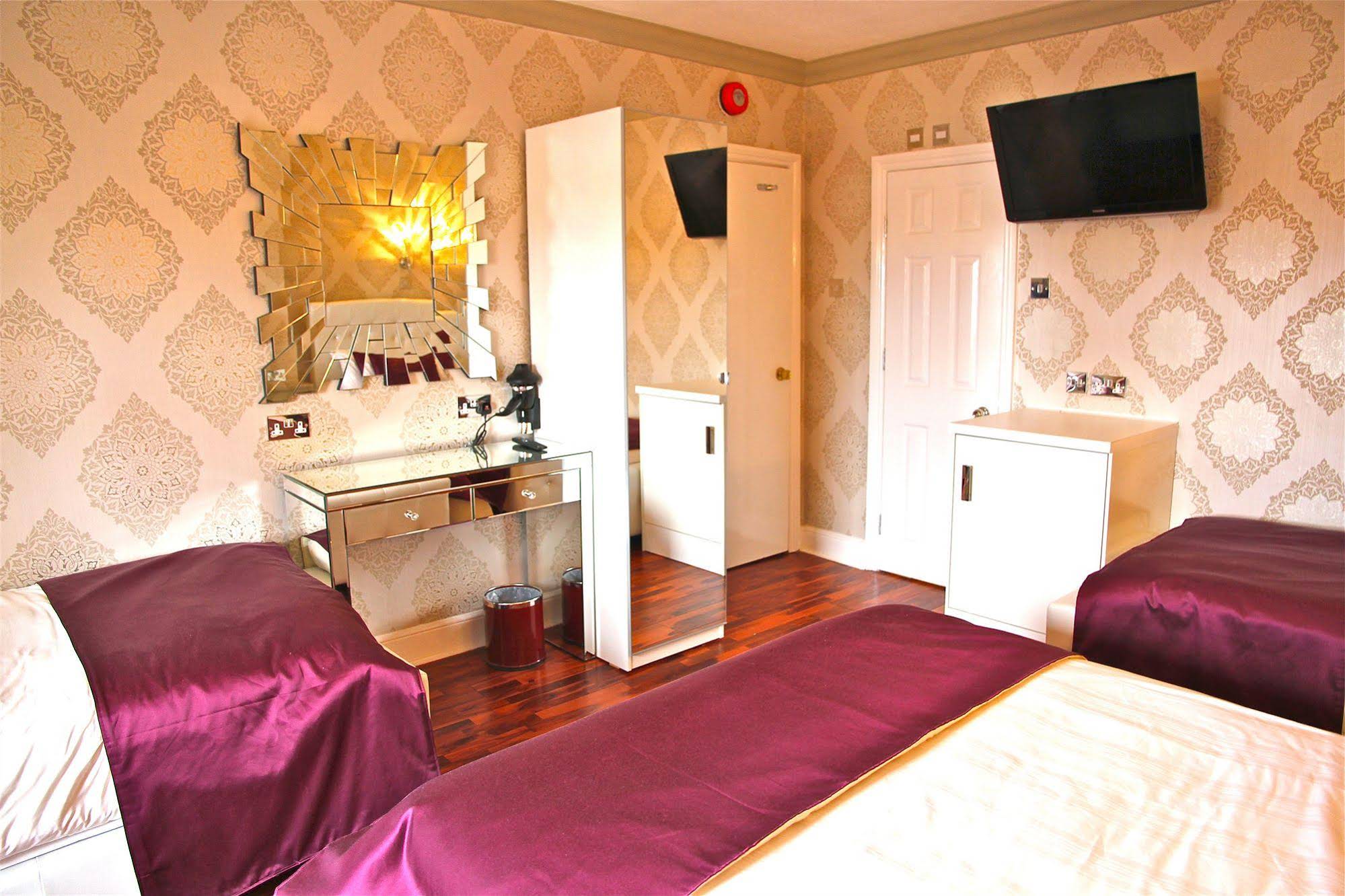 Crompton Guest House