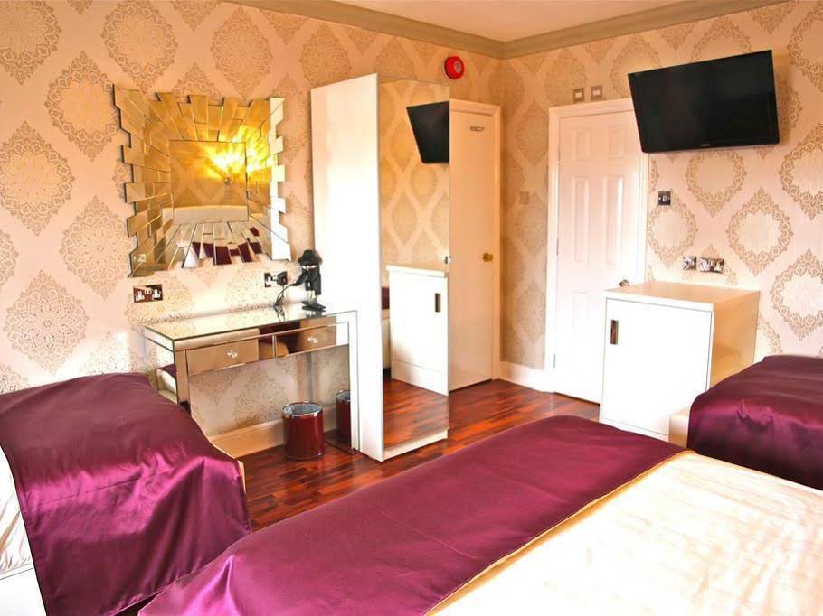 Crompton Guest House