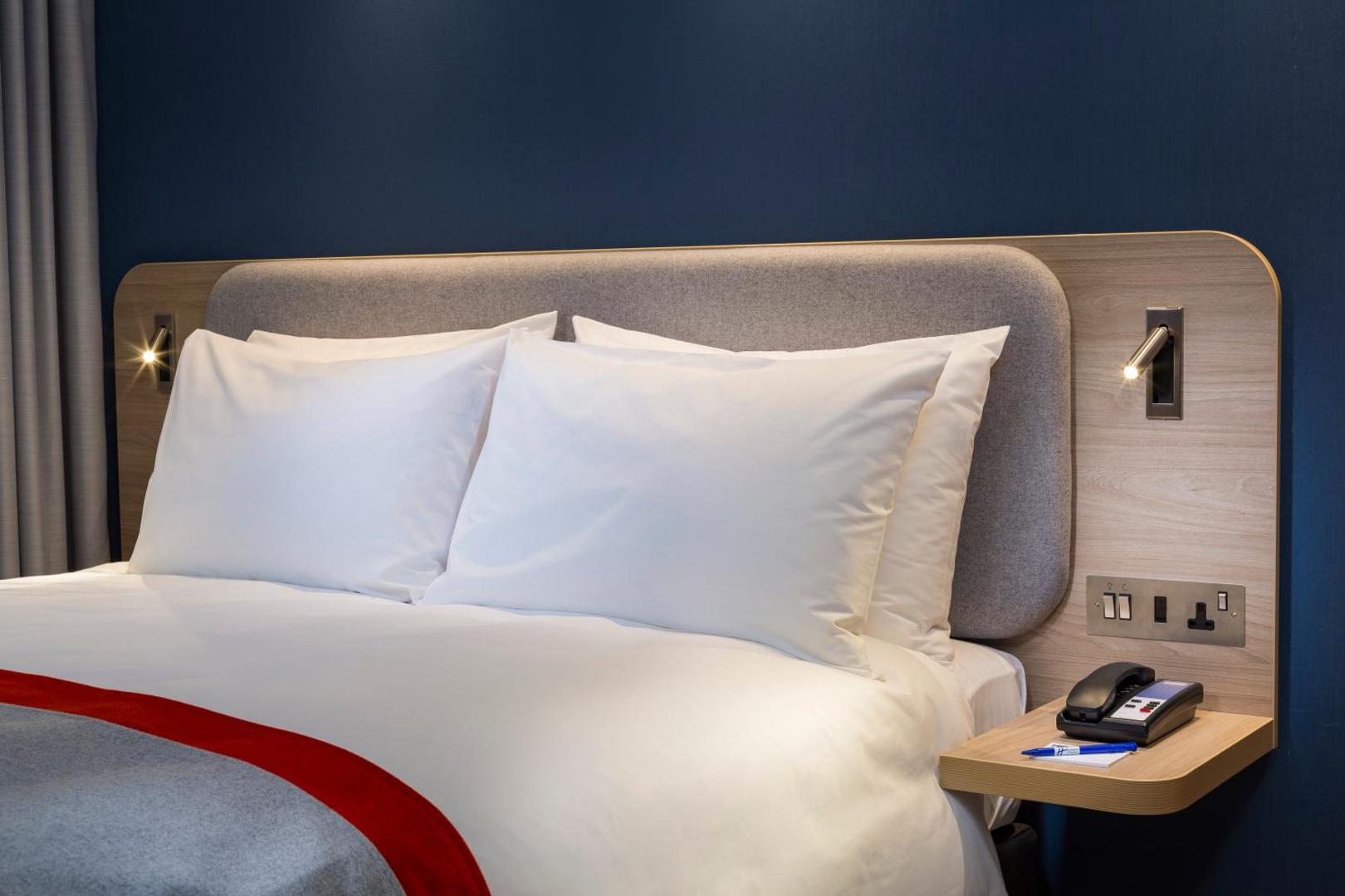 Holiday Inn Express London Heathrow T4