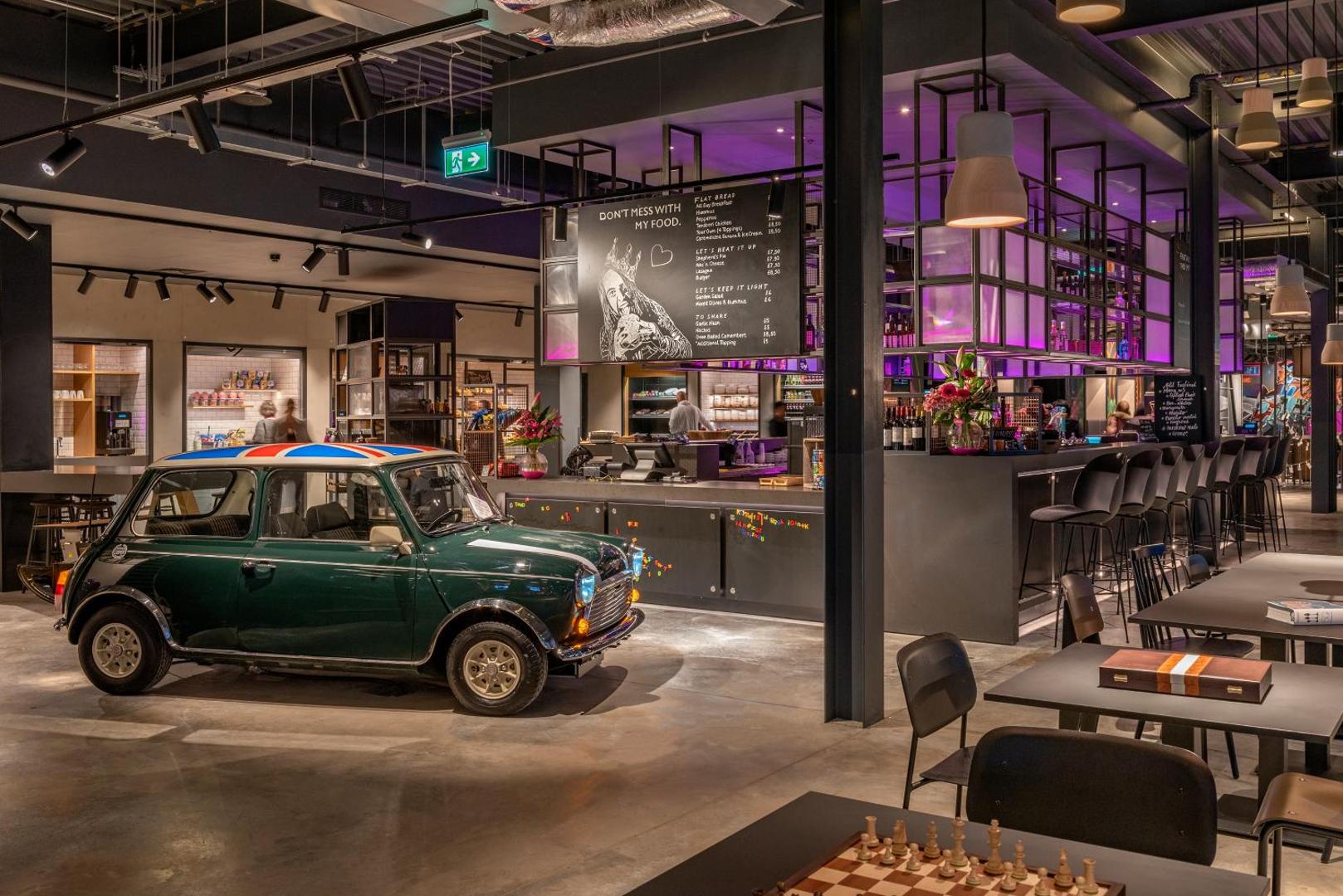 Moxy London Heathrow Airport