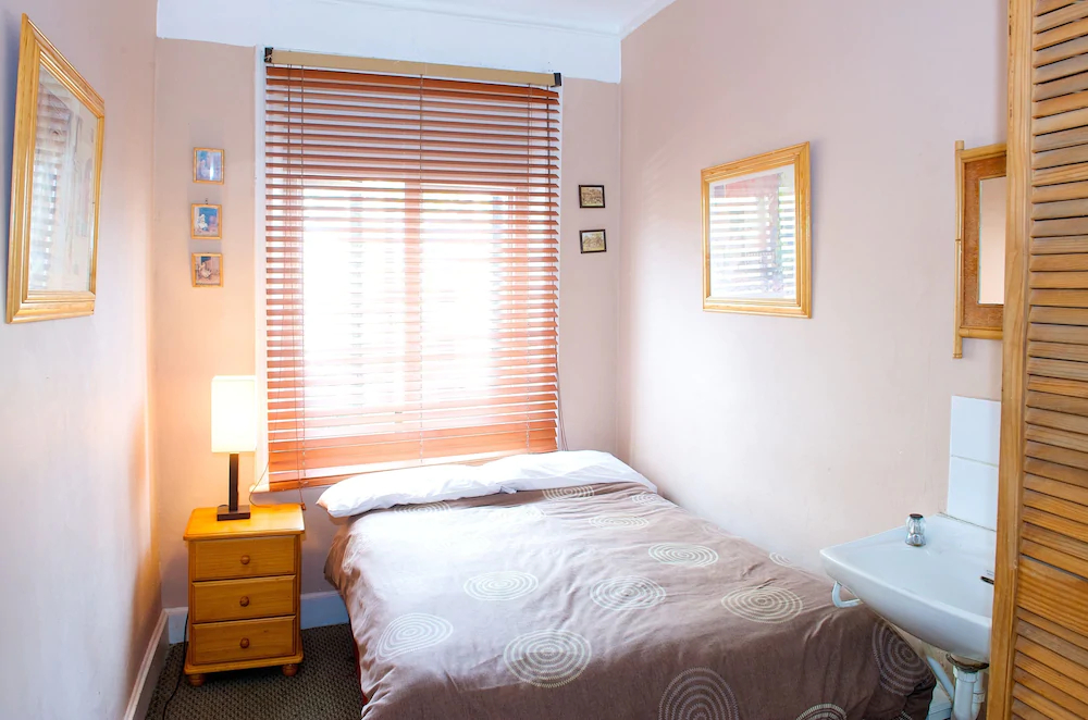 Curzon House Hotel